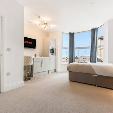 Apartment Coastal Abode #1 With Seaview At Bowles By Yoko