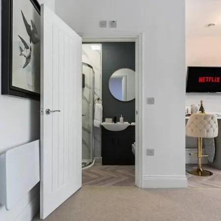 Apartment Coastal Abode #1 With Seaview At Bowles By Yoko Redcar
